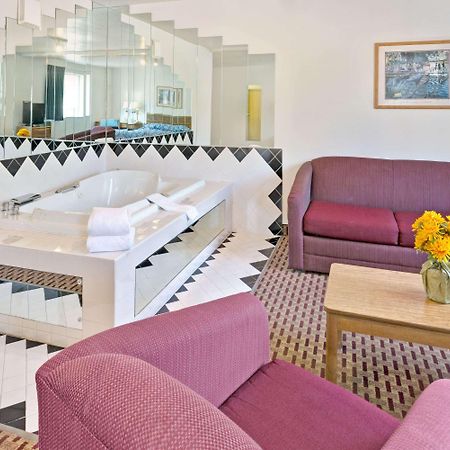 Super 8 By Wyndham Canonsburg/Pittsburgh Area Екстериор снимка