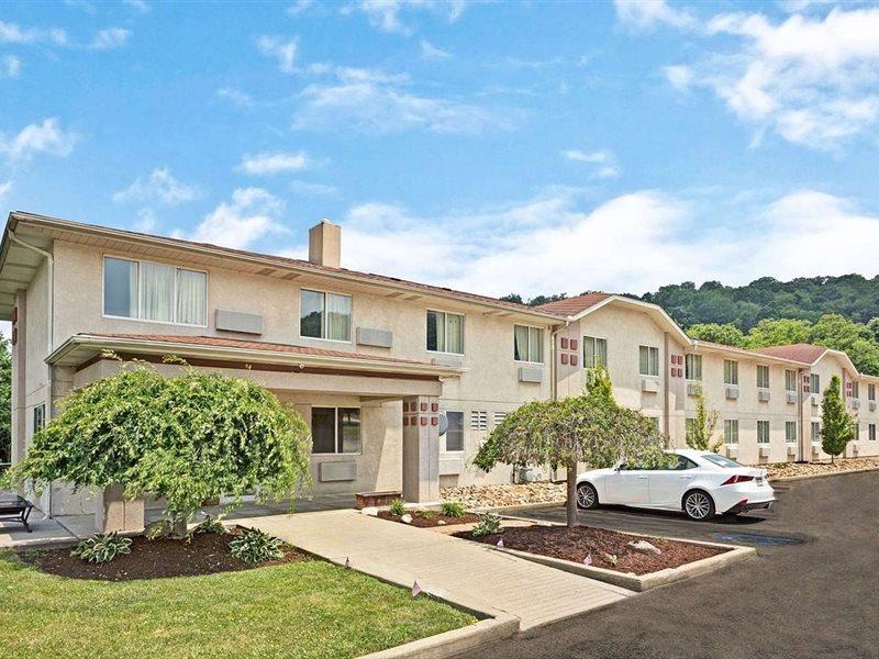 Super 8 By Wyndham Canonsburg/Pittsburgh Area Екстериор снимка